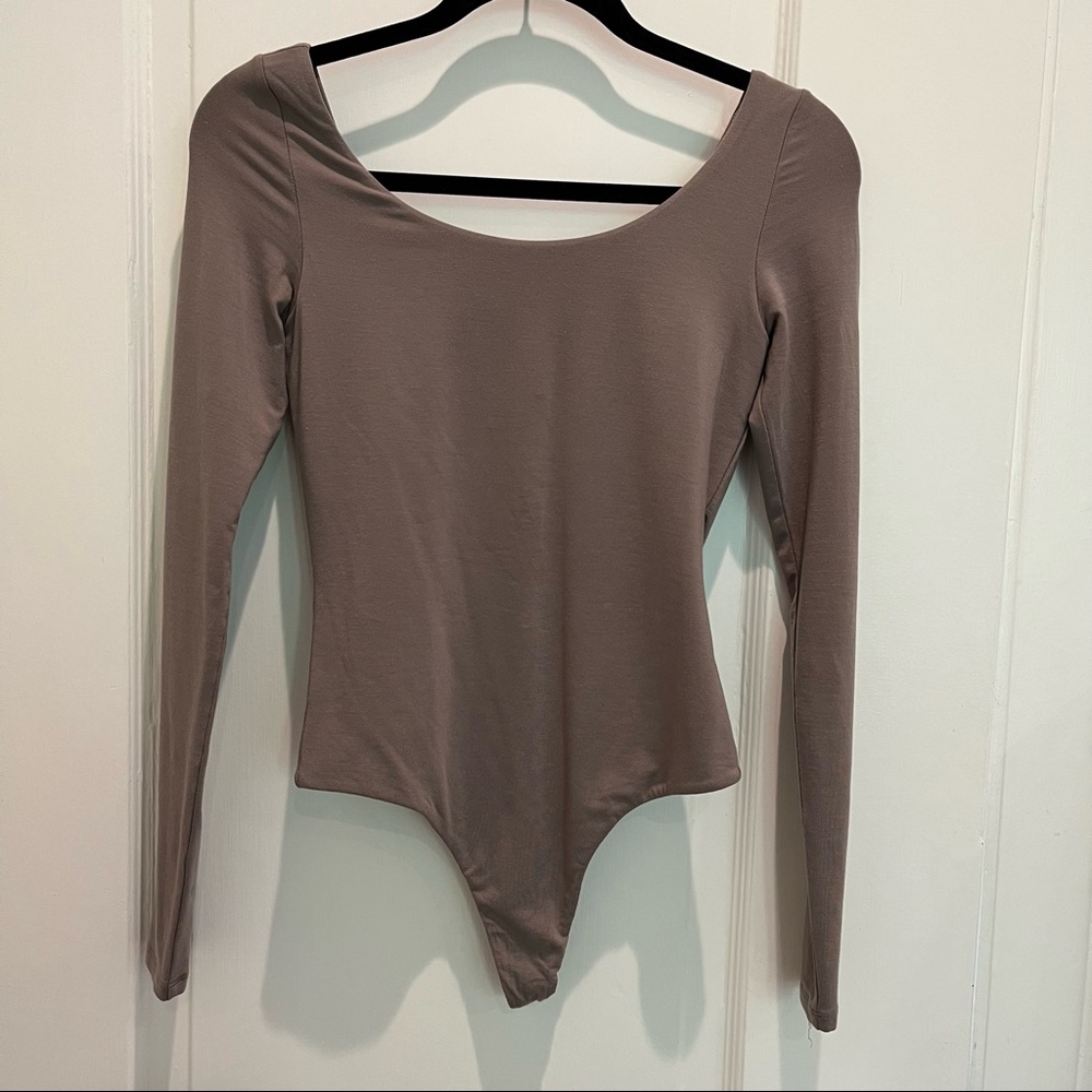 Wilfred Scoop Neck Contour Bodysuit